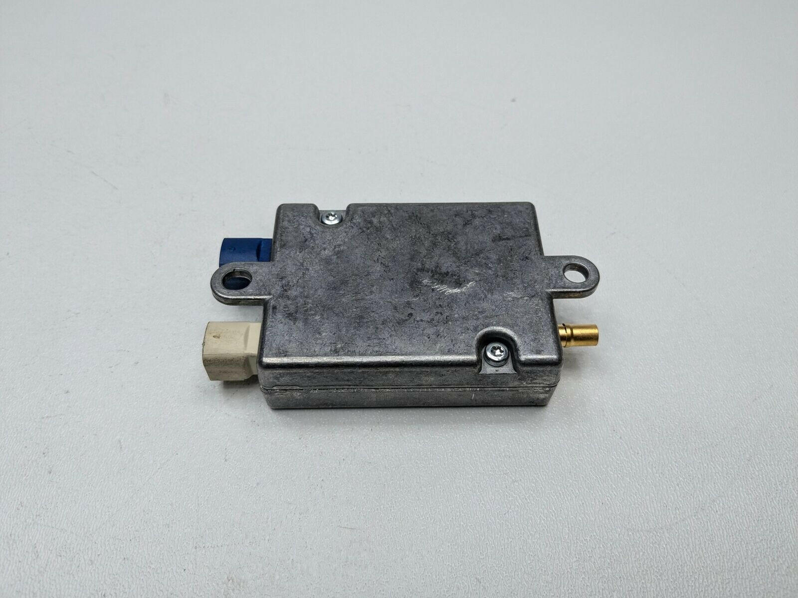 2007 - 2009 OEM BMW 328I AUX AUDIO USB COMPUTER CONTROL ADAPTER MODULE UNIT.